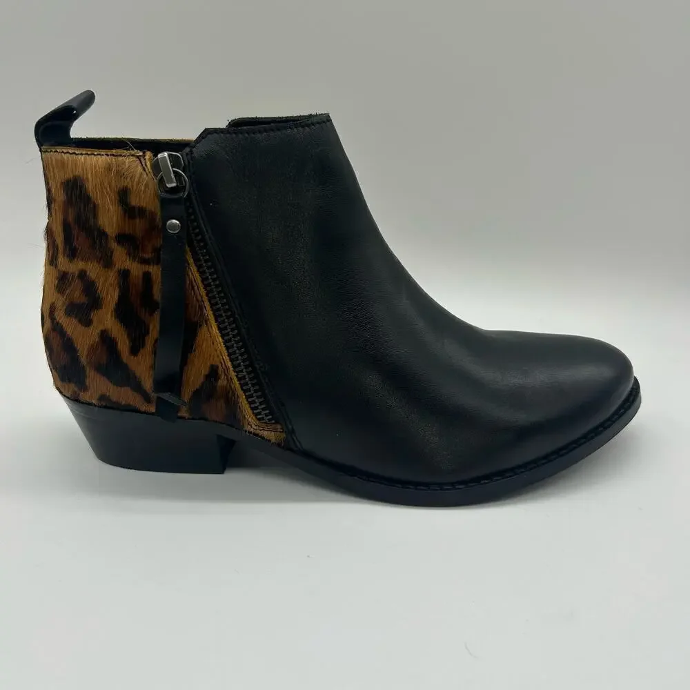 Journee Signature Boots Womens 5.5 Black Leather Shalece Ankle Leopard Print NEW